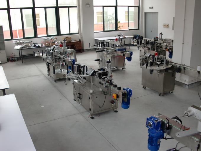 Aceite hidráulico de alta velocidad de la máquina de etiquetado de etiquetas adhesivas de doble cara