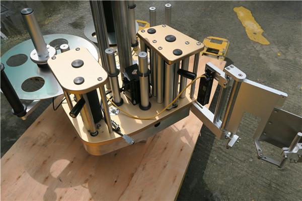 Etiquetadora rotativa de alta velocidad con función de rotación