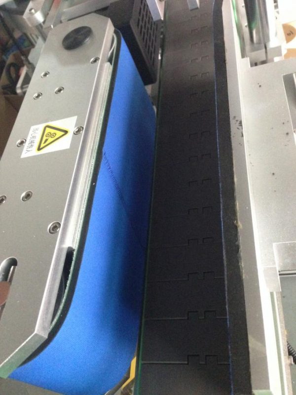 Máquina automática de etiquetado de botellas de vidrio 350ML Altura máxima de 190 mm