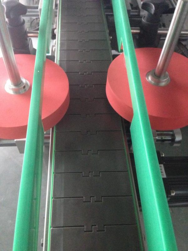 Aplicador de etiquetas automatizado para botellas redondas / cuadradas / subuliformes