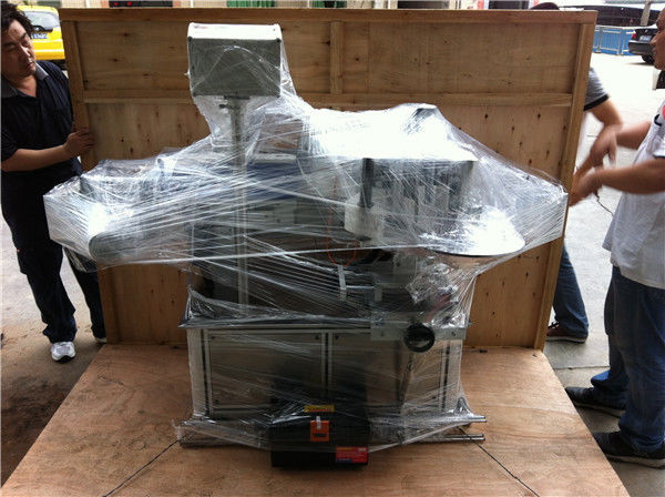 Etiquetadora redonda de la etiqueta engomada de la botella del jugo de la fruta / de las verduras para la industria de la bebida