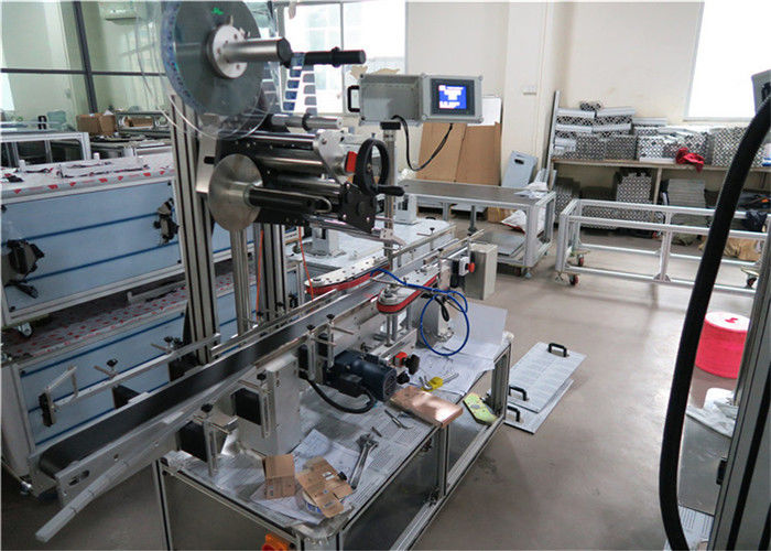 Proveedor de equipos aplicadores de etiquetas superiores de velocidad de 1-50 m / min de China para superficies planas